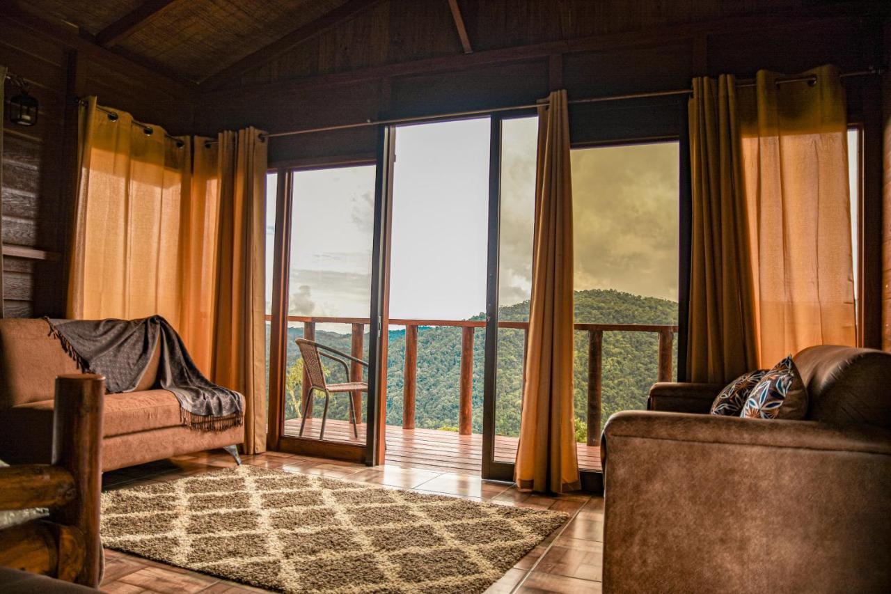Pacuare Mountain Lodge Tres Equis エクステリア 写真